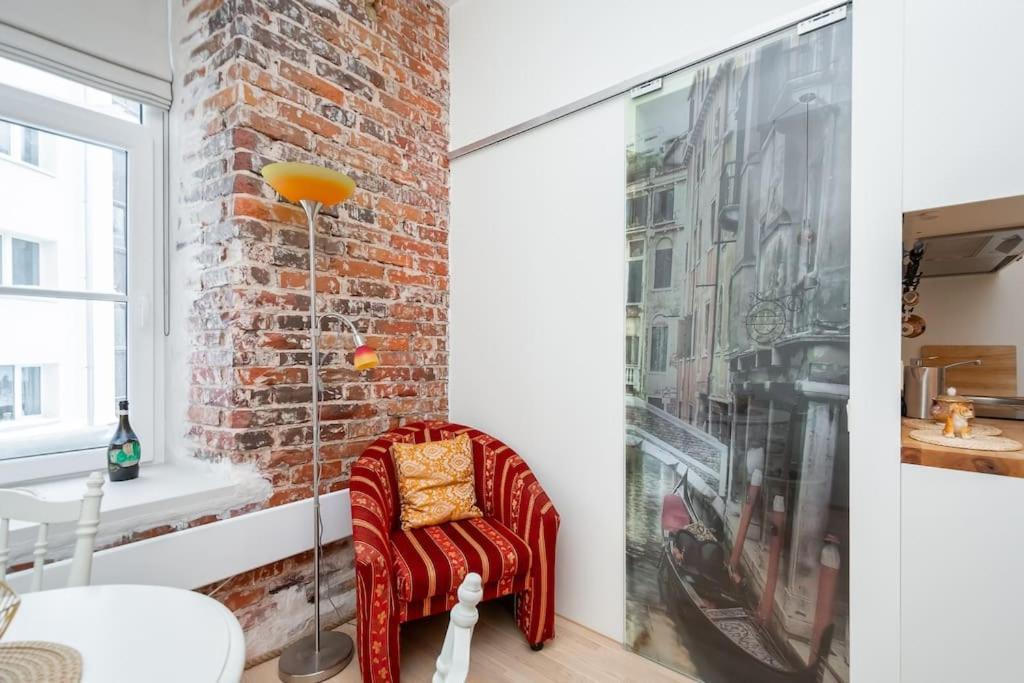 Cozy Studio Apartment Tallinn Buitenkant foto