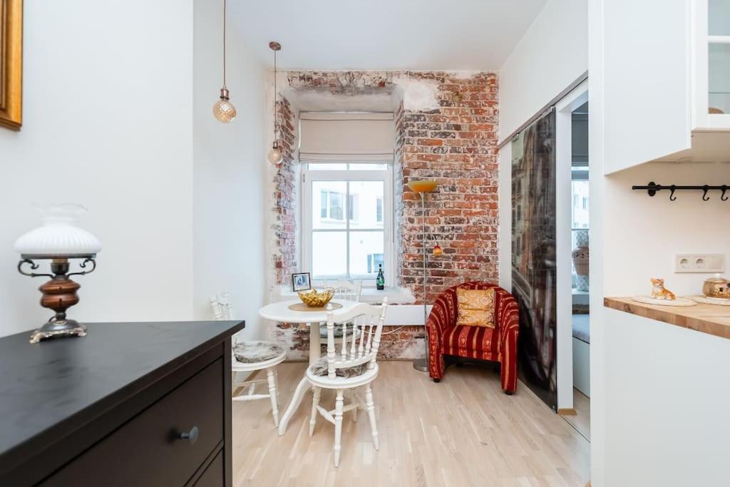 Cozy Studio Apartment Tallinn Buitenkant foto