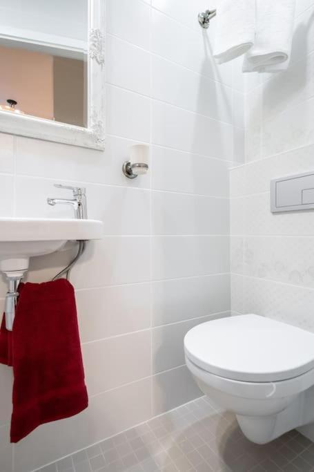 Cozy Studio Apartment Tallinn Buitenkant foto