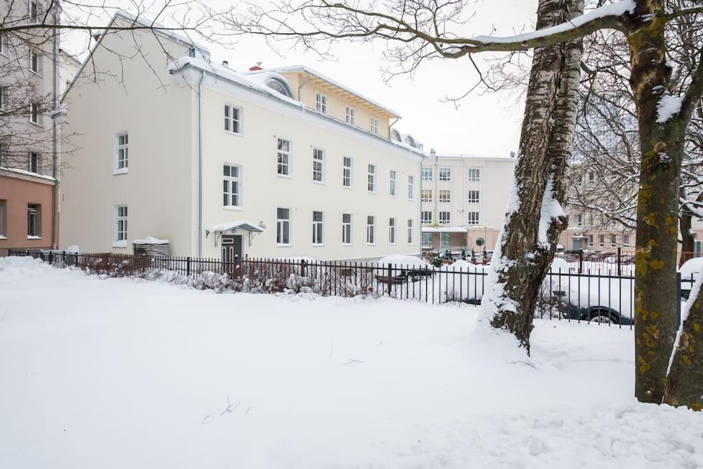 Cozy Studio Apartment Tallinn Buitenkant foto